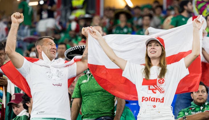 Mexico v Poland: Group C - FIFA World Cup, WM, Weltmeisterschaft, Fussball Qatar 2022 Kibice reporezentacji Polski during the World Cup match between Mexico v Poland, in Doha, Qatar, on November 22, 2022. Doha Qatar  Copyright: xFotoxOlimpikx originalFilename:jastrzebowski-mexicovp221121_npL32.jpg