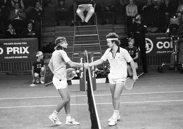 STOCKHOLM 1978-11-12. Björn Borg (tv) har förlorat mot John McEnroe, USA, i semifinalen i Stockholm Open med siffrorna 6-3, 6-4. Det är deras första möte och första gangen Borg förlorar mot en yngre motstandare. Stockholm Sverige TENNIS x53x *** STOCKHOLM 1978 11 12 Björn Borg tv has lost to John McEnroe, USA, in the semi-finals of the Stockholm Open with the scores 6 3, 6 4 It is their first meeting and the first time Borg has lost to a younger opponent Stockholm Sweden TENNIS x53x  Copyright: xSven-ErikxSjöberg DN TTx BORG - MCENROE SO 1978