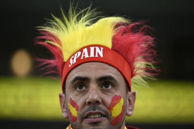 Foto Fabio Ferrari LaPresse 23 Novembre 2022 Doha, Qatar - - Calcio - Qatar 2022 - Coppa del Mondo Fifa - Spagna vs Costa Rica - Gruppo F - Fase a Gironi - Al Thumama Stadium. Nella foto: i tifosi della Spagna November 23, 2022 Doha, Qatar - sport - Soccer - Qatar 2022- FIFA World Cup, WM, Weltmeisterschaft, Fussball - Spain vs Costa Rica - Group F - group stage - Al Thumama Stadium. In the pic: spanish supporters  Copyright: xFabioxFerrari LaPressex