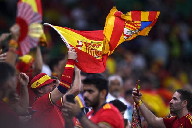 Foto Fabio Ferrari LaPresse 23 Novembre 2022 Doha, Qatar - - Calcio - Qatar 2022 - Coppa del Mondo Fifa - Spagna vs Costa Rica - Gruppo F - Fase a Gironi - Al Thumama Stadium. Nella foto: tifosi spagnoli November 23, 2022 Doha, Qatar - sport - Soccer - Qatar 2022- FIFA World Cup, WM, Weltmeisterschaft, Fussball - Spain vs Costa Rica - Group F - group stage - Al Thumama Stadium. In the pic: spanish supporters  Copyright: xFabioxFerrari LaPressex