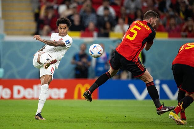 221123 Tajon Buchanan of Canada and Jan Vertonghen of Belgium during the FIFA World Cup 2022 football match between Belgium and Canada on November 23, 2022 in Doha Photo Joel Marklund BILDBYRAN code JM JM0385 bbeng football football soccer fotball world cup football world cup football world cup 2022 fifa world cup 2022 belgium belgium canada canada,  Copyright: JOELxMARKLUND BB221123JM115