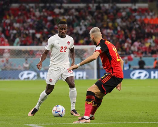 Belgium v Canada 2022 FIFA World Cup, WM, Weltmeisterschaft, Fussball Richie Laryea of Canada in possession during the 2022 FIFA World Cup Group F match at Ahmad Bin Ali Stadium, Al-Rayyan Content Not Available For UK Newspapers Copyright: xPaulxChestertonx FIL-17640-0045 UK Newspapers OUT