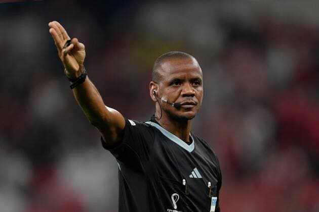 AR-RAYYAN, 23-11-2022 Ahmad Bin Ali Stadium, World Cup 2022 in Qatar game between Belgium and Canada, referee Janny Sikazwe during the match Belgium - Canada  x19314172x Copyright: