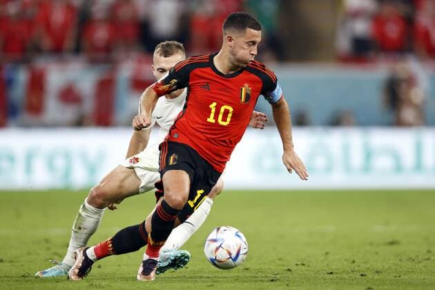 AL RAYYAN l r Alistair Johnston of Canada, Eden Hazard of Belgium during the FIFA World Cup Qatar 2022 group F match between Belgium and Canada at Ahmad Bin Ali Stadium on November 23, 2022 in Al Rayyan, Qatar AP Dutch Height MAURICE OF STONE FIFA World Cup Qatar 2022 2022 xVIxANPxSportx xMauricexvanxSteenxWKxIVx 458254149 originalFilename: 458254149.jpg