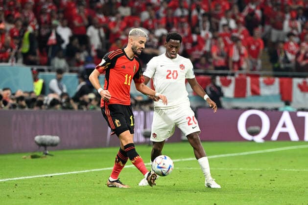 Football, Men, 2022 23 season, World Cup in Qatar, Group F 1 matchday , Belgium Canada at Ahmed bin Ali Stadium in Ar Rayyan, v l Yannick Carrasco Belgium , Jonathan David Canada , 23 11 2022, Copyright: xMatthiasxKochx
