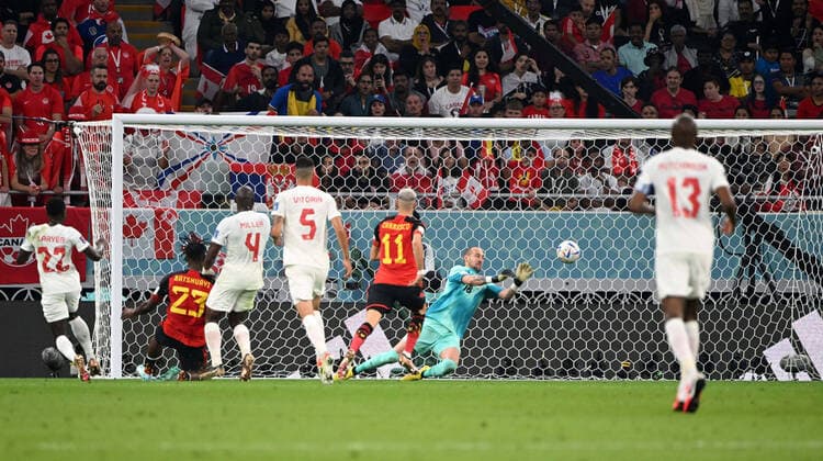 Football, Men, 2022 23 season, World Cup in Qatar, Group F 1 matchday , Belgium Canada at Ahmed bin Ali Stadium in Ar Rayyan, v l Michy Batshuayi Belgium scores the goal to 1 0 against Richie Laryea Canada , Kamal Miller Canada , Steven Vitoria Canada and goalkeeper Milan Borjan Canada , 23 11 2022, Copyright: xMatthiasxKochx