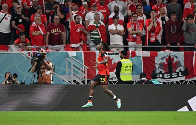 Football, Men, 2022 23 season, World Cup in Qatar, Group F 1 matchday , Belgium Canada at Ahmed bin Ali Stadium in Ar Rayyan, Michy Batshuayi Belgium , cheering after scoring 1 0, 23 11 2022, Copyright: xMatthiasxKochx