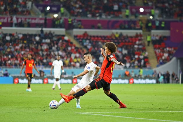 QAT: Belgium-Canada. Qatar 2022 World Cup. Axel Witsel da BÃ lgica disputa o lance com Stephen Eustaquio do Canada during the Qatar 2022 World Cup match, group F, date 1, between Belgium and Canada played at Ahmad Ben Ali Stadium on Nov 23, 2022 in Ar-Rayyan, Qatar. kpng Copyright: xPRESSINPHOTOx WC_221123_1016
