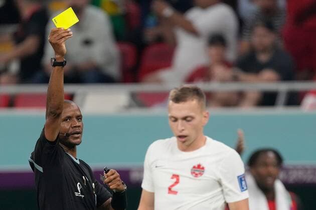 AR-RAYYAN, 23-11-2022 Ahmad Bin Ali Stadium, World Cup 2022 in Qatar game between Belgium and Canada, yellow card Canada player Alistair Johnston during the match Belgium - Canada  x19314642x Copyright: