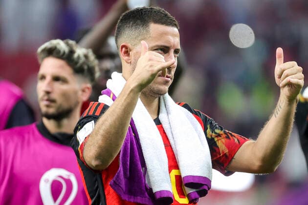 Belgium s Eden Hazard celebrates and thanks supporters after winning a soccer game between Belgium s national team, Nationalteam the Red Devils and Canada, in Group F of the FIFA 2022 World Cup in Al Rayyan, State of Qatar on Wednesday 23 November 2022. VIRGINIExLEFOUR  x53228252x