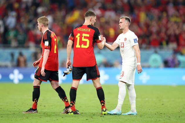 AR-RAJJAN 23.11.2022 MISTRZOSTWA SWIATA W PILCE NOZNEJ 2022 GRUPA F MECZ: BELGIA - KANADA 1:0 --- 2022 FIFA World Cup, WM, Weltmeisterschaft, Fussball GROUP F MATCH IN AL RAYYAN: BELGIUM - CANADA 1:0 KEVIN DE BRUYNE THOMAS MEUNIER LIAM MILLAR FOT. PIOTR KUCZA FOTOPYK NEWSPIX.PL --- Newspix.pl  221123PYK1097