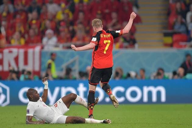 RECORD DATE NOT STATED FIFA World Cup, WM, Weltmeisterschaft, Fussball Qatar 2022 Belgium vs Canada (L-R), Kamal Miller of Canada and Kevin de Bruyne of Belgium during the game Belgium vs Canada, Corresponding to Group F of the FIFA World Cup Qatar 2022, at Ahmad bin Ali Stadium, Al-Rayyan, November 23, 2022. <br><br> (I-D), Kamal Miller de Canada y Kevin de Bruyne de Belgica durante el partido Belgica vs Canada, correspondiente al Grupo F de la Copa Mundial de la FIFA Qatar 2022, en el Estadio Ahmad bin Ali, Al-Rayyan, 23 de noviembre de 2022. AL RAYYAN DOHA QATAR Copyright: xAdrianxMaciasx 20221123_8521