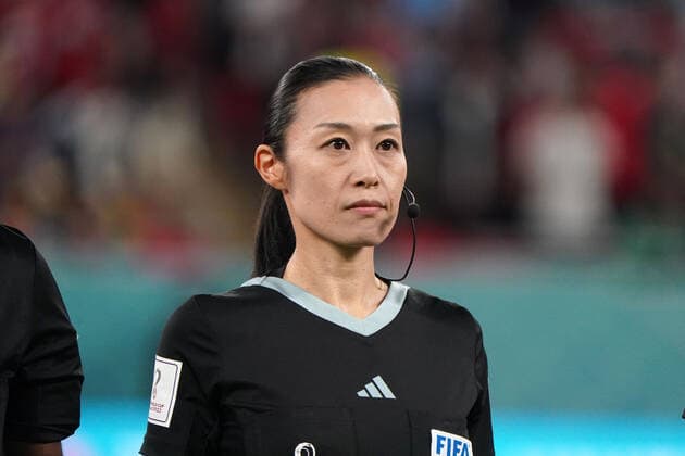 Football , National Team, FIFA World Cup 2022, Football World Cup Qatar 2022, GroupPhase, Belgium Canada Belgium Referee Yoshimi Yamashita Japan Foto Chai von der Laage FIFA regulations prohibit any use of photographs as image sequences and or quasi video EDITORIAL USE ONLY,