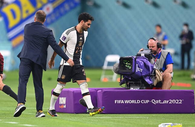 FOOTBALL World Cup 2022 PRE-ROUND GROUP C Germany Japan 23 11 2022 national coach Hansi Flick l and Ilkay Guendogan r, both Germany