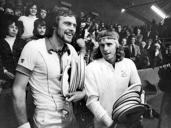 Stockholm 1975-12-20 Tennisspelarna Björn Borg och Ove Bengtson spelar dubbel i Davis Cup-finalen mot Tjeckoslovakien i Kungliga tennishallen Stockholm Sverige x12014x *** Stockholm 1975 12 20 Tennis players Björn Borg and Ove Bengtson play doubles in the Davis Cup final against Czechoslovakia at the Royal Tennis Hall Stockholm Sweden x12014x  Copyright: xSvD TTx DAVIS CUP 1975 FINAL SVE-TJE