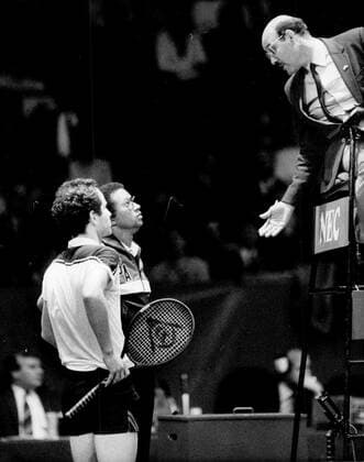 Gothenburg 1984 12 18 Tennis, Davis Cup final between Sweden and USA on gravel in Scandiavium Player John McEnroe and captain Arthur Ashe in conversation with the referee Gothenburg Sweden x12014x  Copyright: xDanxHansson SvD TTx DAVIS CUP 1984 FINAL USA-SVE