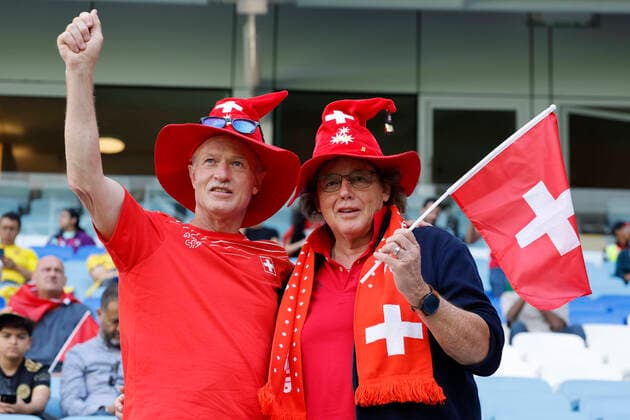 Coupe du Monde de football au Qatar. Suisse - Cameroun (1-0). November 24 2022 - Doha, Qatar : Soccer World Cup Qatar 2022 Group Stage Group G match Switzerland vs Cameroon. Switzerland won 1-0. Switzerland fans seen here. (Photo Henri Szwarc Starface) 286314 2022-11-24 Doha Qatar  Copyright: xHenrixSwzarcx xStarfacex 0194974294st