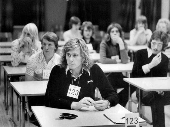 Stockholm 1974 09 30 Tennis player Björn Borg reports to the military training board at the Solna military academy to undergo the various tests and receive his military service placement Stockholm Sweden PER x12014x  Copyright: xSvD TTx BJÖRN BORG MÖNSTRAR