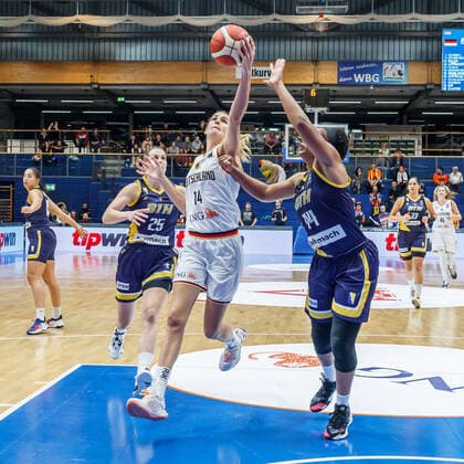 From left Andjela Delic BIH, 25 , Sonja Greinacher GER, 14 , Courtney Hurt BIH, 44 , 11 24 2022, Weissenfels Germany , Basketball, FIBA Women s Eurobasket Qulifiers, GER BIH xprx