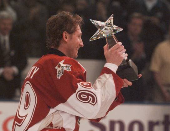 990124 TAMPA NHL, Eishockey Herren, USA - ALL STAR WAYNE GRETZKY MATCHENS LIRARE. FOTO: STEFAN HYTTFORS CODE: 4219 COPYRIGHT SCANPIX SWEDEN Ishockey x4219x *** 990124 TAMPA NHL ALL STAR WAYNE GRETZKY MATCHENS LIRARE PHOTO STEFAN HYTTFORS CODE 4219 COPYRIGHT SCANPIX SWEDEN Ishockey x4219x  Copyright: xStefanxHyttforsx