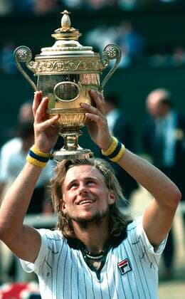 LONDON 19760703. Bjorn Borg won the Wimbledon final over Ilie Nastase in straight sets 6-4, 6-2, 9-7 in 1976. ***** Björn Borg med Wimbledontrofen 1976. Borg vann Wimbledonfinalen över Ilie Nastase i tre raka set. 6-4, 6-2, 9-7 var setsiffrorna. Titeln var Björns första av fem raka. LONDON England Tennis x14x *** LONDON 19760703 Bjorn Borg won the Wimbledon final over Ilie Nastase in straight sets 6 4, 6 2, 9 7 in 1976 Björn Borg with the Wimbledon trophy 1976 Borg won the Wimbledon final over Ilie Nastase in three straight sets 6 4, 6 2, 9 7 were the set numbers The title was Bjorns first of five straight LONDON England Tennis x14x  Copyright: xJACOBxFORSELLx BORG WIMBLEDON 1976