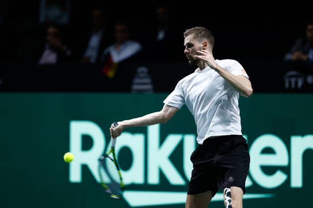 November 24, 2022, MALAGA, MADRID, SPAIN: Oscar Otte of Germany in action against Felix Auger-Aliassime of Canada during the second tennis match from Davis Cup Finals 2022, Quarter-Finals round, played between Germany and Canada at Palacio de Deportes Martin Carpena pavilion on november 24, 2022, in Malaga, Spain. MALAGA SPAIN - ZUMAa181 20221124_zaa_a181_166 Copyright: xOscarxJ.xBarrosox