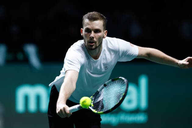 November 24, 2022, MALAGA, MADRID, SPAIN: Oscar Otte of Germany in action against Felix Auger-Aliassime of Canada during the second tennis match from Davis Cup Finals 2022, Quarter-Finals round, played between Germany and Canada at Palacio de Deportes Martin Carpena pavilion on november 24, 2022, in Malaga, Spain. MALAGA SPAIN - ZUMAa181 20221124_zaa_a181_167 Copyright: xOscarxJ.xBarrosox