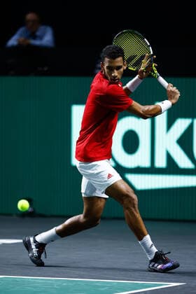 November 24, 2022, MALAGA, MADRID, SPAIN: Felix Auger-Aliassime of Canada in action against Oscar Otte of Germany during the second tennis match from Davis Cup Finals 2022, Quarter-Finals round, played between Germany and Canada at Palacio de Deportes Martin Carpena pavilion on november 24, 2022, in Malaga, Spain. MALAGA SPAIN - ZUMAa181 20221124_zaa_a181_173 Copyright: xOscarxJ.xBarrosox
