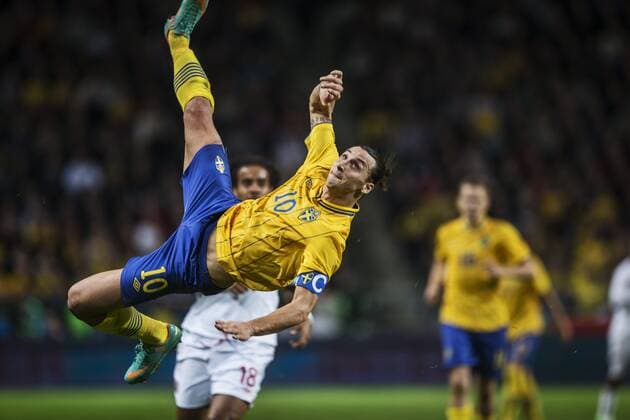 STOCKHOLM 20121114 Zlatan Ibrahimovic s (C) scoring 4-2 goal in the friendly soccer match Sweden vs England at the new national soccer stadium Friends Arena in Stockholm, Sweden, November 14, 2012. STOCKHOLM SVERIGE x7111x *** STOCKHOLM 20121114 Zlatan Ibrahimovic s C scoring 4 2 goal in the friendly soccer match Sweden vs England at the new national soccer stadium Friends Arena in Stockholm, Sweden, November 14, 2012 STOCKHOLM SVERIGE x7111x  Copyright: xNILSxPETTERxNILSSONx xXPx xTTx SWEDEN-ENGLAND