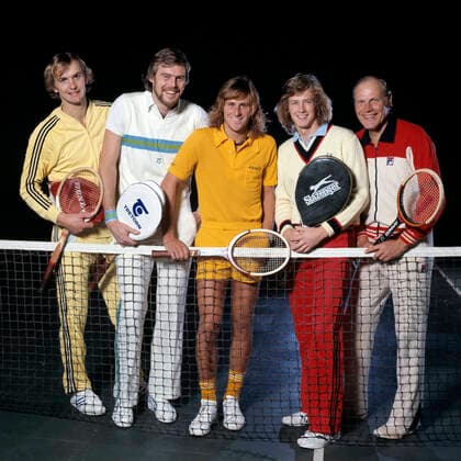 STOCKHOLM 1975 The team that won the 1975 Davis Cup at the Royal Tennis Hall From left to right Birger Andersson, Ove Bengtson, Björn Borg, Rolf Norberg and team leader Lennart Bergelin Photo Jacob Forsell XP SCANPIX Code 14 AFTONBLADET OUT STOCKHOLM SWEDEN x14x  Copyright: xJacobxForsellx xXPx xTTx DAVIS CUP 1975