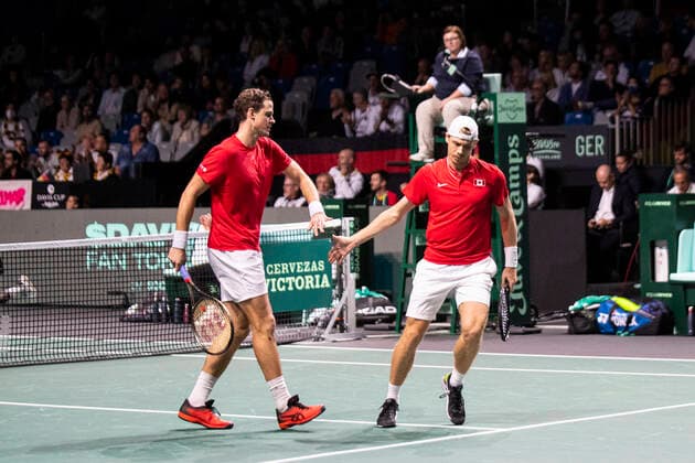 Vasek Pospisil and Denis Shapovalov of Canada ESP, Germany vs Canada, Tennis Davis Cup, Quarter Finals, 24 11 2022 ESP, Germany vs Canada, Tennis Davis Cup, Quarter Finals, 24 11 2022 Malaga Copyright: xEibner-Pressefoto OmarxArnaux EP_EER