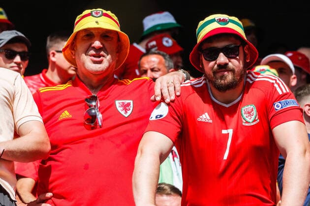 Wales v Iran 2022 FIFA World Cup, WM, Weltmeisterschaft, Fussball Welsh fans at the at Ahmad Bin Ali Stadium, Al-Rayyan ahead of the 2022 FIFA World Cup Group B match between Wales and Iran. Content Not Available For UK Newspapers Copyright: xPaulxChestertonx FIL-17643-0018 UK Newspapers OUT
