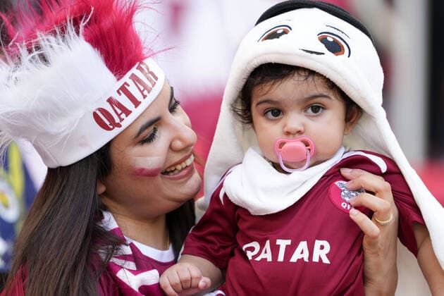 (221125) -- DOHA, Nov. 25, 2022 -- Fans react before the Group A match between Qatar and Senegal at the 2022 FIFA World Cup, WM, Weltmeisterschaft, Fussball at Al Thumama Stadium in Doha, Qatar, Nov. 25, 2022. ) (SP)QATAR-DOHA-2022 WORLD CUP-GROUP A-QAT VS SEN ZhengxHuansong 