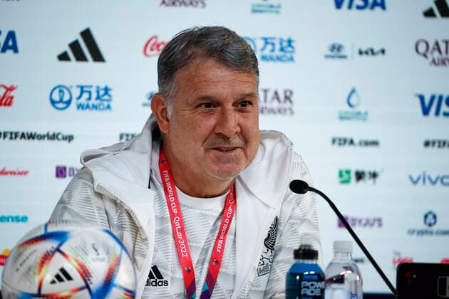 Mexico s head coach, Argentinian Gerardo Tata Martino, addresses a press conference, PK, Pressekonferenz of his national team, Nationalteam at the Press Center in Doha, Qatar, 25 November 2022. Mexico is to face Argentina on 26 November in their group C s second match within FIFA World Cup, WM, Weltmeisterschaft, Fussball 2022. Mexico s press conference !ACHTUNG: NUR REDAKTIONELLE NUTZUNG! Copyright: xJOSExMENDEZx EVE939 20221125-6a6bead212d6d33eb701ee2c119adc6ea3db10ae