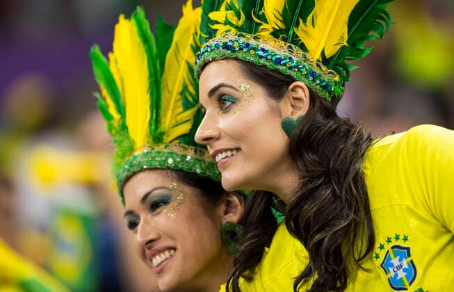 Doha, Qatar. 24th Nov, 2022. Brazil Fan Brazil - Serbia World Cup 2022 in Qatar 24.11.2022 Credit: Moritz Müller *** Doha, Qatar 24th Nov, 2022 Brazil Fan Brazil Serbia World Cup 2022 in Qatar 24 11 2022 Credit Moritz Müller