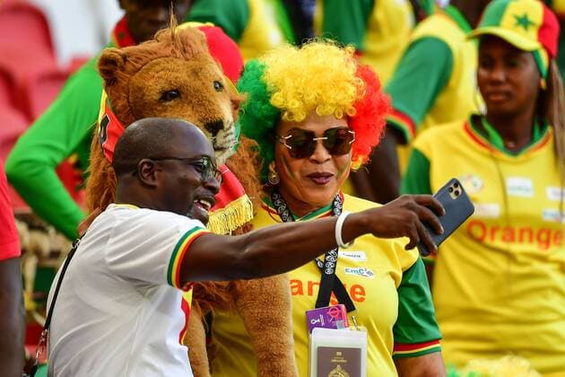 RECORD DATE NOT STATED FIFA World Cup, WM, Weltmeisterschaft, Fussball Qatar 2022 Qatar vs Senegal Fans o Aficion during the game Qatar vs Senegal, Corresponding to Group A of the FIFA World Cup Qatar 2022, on Al Thumama Stadium, Doha, November 25, 2022. <br><br> Fans o Aficion durante el partido Catar vs Senegal, correspondiente al Grupo A de la Copa Mundial de la FIFA Qatar 2022, en el Estadio Al Thumama, Doha, el 25 de noviembre de 2022. DOHA QATAR QATAR  Copyright: xIsaacxOrtizx 20221125_10370