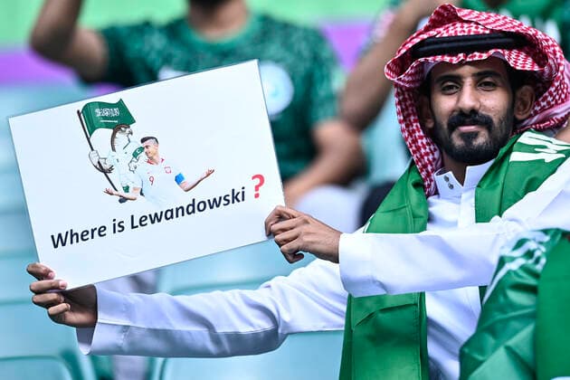 Sport Bilder des Tages Foto LaPresse - Fabio Ferrari 26 Novembre 2022 Doha, Qatar - - Calcio - Qatar 2022 - Coppa del Mondo Fifa - Polonia v Arabia Saudita - Gruppo C - Fase a Gironi - Education City Stadium.Nella foto:tifosi Arabia Saudita November 26, 2022 Doha, Qatar - sport - Soccer - Qatar 2022- FIFA World Cup, WM, Weltmeisterschaft, Fussball - Poland v Saudi Arabia - Group C - group stage - Education City Stadium.In the pic:Supporter Saudi Arabia  Copyright: xFabioxFerrarix LaPressex