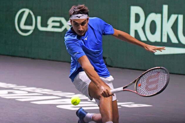 MALAGA, SPAIN - NOVEMBER 26 : Lorenzo Sonego during the Davis Cup by Rakuten Finals 2022 semi-finals match between Italy and Canada at Palacio de los Deportes Jose Maria Martin Carpena on November 24, 2022 in Malaga, Spain Copyright: xAndreaxRositox DSC_9924