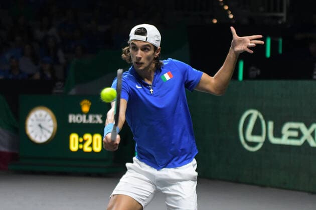 MALAGA, SPAIN - NOVEMBER 26 : Lorenzo Musetti during the Davis Cup by Rakuten Finals 2022 semi-finals match between Italy and Canada at Palacio de los Deportes Jose Maria Martin Carpena on November 24, 2022 in Malaga, Spain Copyright: xAndreaxRositox DSC_0863