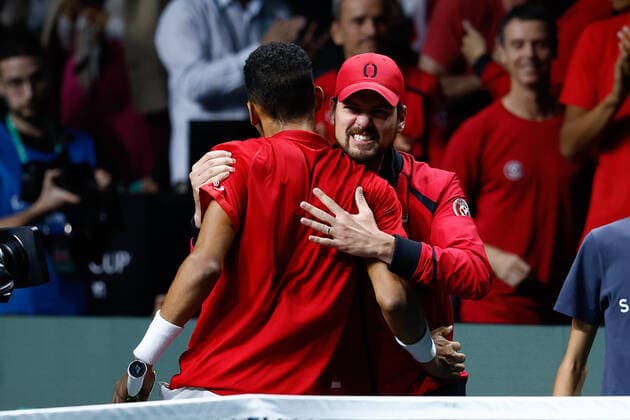 November 26, 2022, MALAGA, MALAGA, SPAIN: Felix Auger-Aliassime of Canada celebrates the victory against Lorenzo Musetti of Italy during the second tennis match from Davis Cup Finals 2022, Semi-Finals round, played between Italy and Canada at Palacio de Deportes Martin Carpena pavilion on november 26, 2022, in Malaga, Spain. MALAGA SPAIN - ZUMAa181 20221126_zaa_a181_063 Copyright: xOscarxJ.xBarrosox