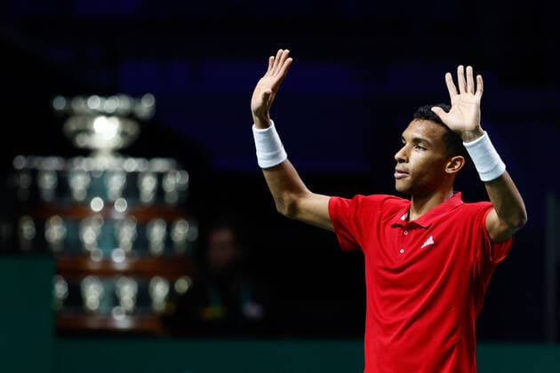 November 26, 2022, MALAGA, MALAGA, SPAIN: Felix Auger-Aliassime of Canada celebrates the victory against Lorenzo Musetti of Italy during the second tennis match from Davis Cup Finals 2022, Semi-Finals round, played between Italy and Canada at Palacio de Deportes Martin Carpena pavilion on november 26, 2022, in Malaga, Spain. MALAGA SPAIN - ZUMAa181 20221126_zaa_a181_065 Copyright: xOscarxJ.xBarrosox