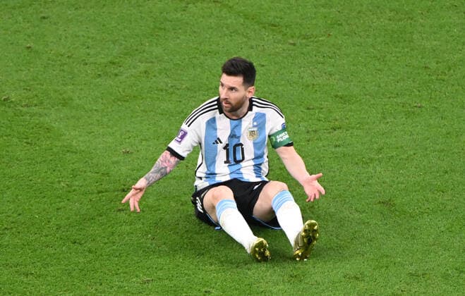 Football, Men, 2022 23 season, World Cup in Qatar, Group C 2 matchday , Argentina Mexico at Lusail Iconic Stadium in Lusail, Lionel Messi Argentina , 26 11 2022, Copyright: xMatthiasxKochx