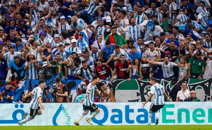 Doha, Qatar 26th Nov, 2022 Lionel Messi Arg and Angel Di Maria Arg cheers in front of the fan block Argentina Mexico World Cup 2022 in Qatar 26 11 2022 Credit Moritz Müller