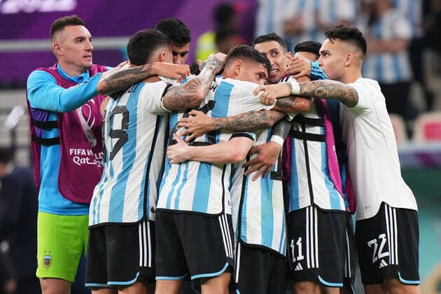 QAT: Argentina - Mexico. FIFA World Cup, WM, Weltmeisterschaft, Fussball Qatar 2022 Argentina players celebrating the victory at full time during the FIFA World Cup Qatar 2022 match, Group C, between Argentina and Mexico played at Lusail Stadium on Nov 26, 2022 in Lusail, Qatar. Copyright: xBaguxBlancox xPRESSINx WC_221126_654