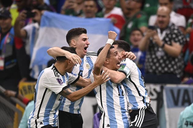 LIVE Mondiali 2022. Qatar, Argentina vs Messico - Gruppo C Foto Fabio Ferrari LaPresse 26 Novembre 2022 Qatar - - Calcio - Qatar 2022 - Coppa del Mondo Fifa - Argentina vs Messico - Gruppo C - Fase a Gironi - Lusail Stadium. Nella foto: esultanza Argentina November 26, 2022 , Qatar - sport - Soccer - Qatar 2022- FIFA World Cup, WM, Weltmeisterschaft, Fussball - Argentina vs Mexico - Group C - group stage - Lusail Stadium. In the pic: Argentina exultation PRESSINPHOTO FF Copyright: xFabioxFerrari LaPressex WC_221126_668