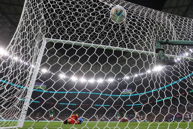 Guillermo Ochoa goalkeeper de Mexico receives a goal by Lionel Messi of Argentina during a FIFA World Cup, WM, Weltmeisterschaft, Fussball soccer match of the group phase between Argentina and Mexico at Lusail stadium in Lusail, Qatar 25 November 2022. World Cup 2022: Argentina vs. Mexico !ACHTUNG: NUR REDAKTIONELLE NUTZUNG!  Copyright: xJuanxIgnacioxRoncoronix GR6339 20221126-8f39ef0dd15d37a855164902151592b0c8fcff4a