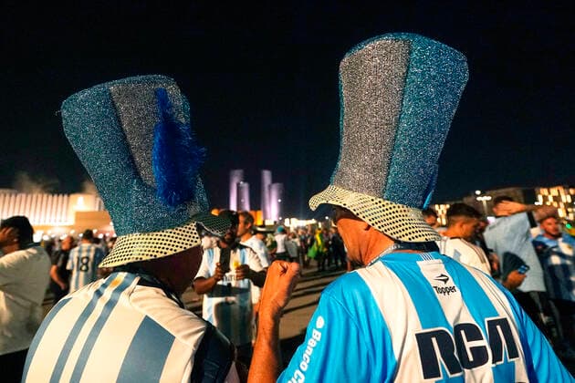 QAT: Argentina - Mexico. FIFA World Cup, WM, Weltmeisterschaft, Fussball Qatar 2022 Argentina fans outside Lusail stadium during the FIFA World Cup Qatar 2022 match, Group C, between Argentina and Mexico played at Lusail Stadium on Nov 26, 2022 in Lusail, Qatar. Copyright: xBaguxBlancox xPRESSINx WC_221124_5016