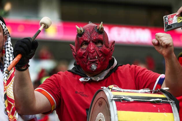 Mandatory Credit: Photo by Michael Zemanek Shutterstock (13634893m) A Belgium Red Devil fan enjoy s the pre-match build up Belgium v Morocco, FIFA World Cup, WM, Weltmeisterschaft, Fussball 2022, Group F, Football, Al Thumama Stadium, Doha, Qatar - 27 Nov 2022 Editorial Use Only Belgium v Morocco, FIFA World Cup 2022, Group F, Football, Al Thumama Stadium, Doha, Qatar - 27 Nov 2022 Editorial Use Only  Copyright: xMichaelxZemanek Shutterstockx 13634893m