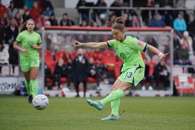 Flyeralarm Frauenbundesliga - 1. FC Koeln v VfL Wolfsburg Felicitas Rauch ( 13 Wolfsburg ) during the Flyeralarm Frauenbundesliga game between 1. FC Koeln and VfL Wolfsburg at Franz-Kremer-Stadion in Cologne, GERMANY. Julia Kneissl SPP Copyright: xJuliaxKneissl SPPx julia_christin_kneissl_sports_press_photo_175038