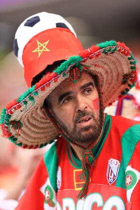Football - FIFA World Cup, WM, Weltmeisterschaft, Fussball - Group F - Belgium v Morocco 27th November 2022 - FIFA World Cup - Group F - Belgium v Morocco - Morocco fans - Photo: Simon Stacpoole Offside. Doha Qatar *** Fußball FIFA Fussball-Weltmeisterschaft Gruppe F Belgien gegen Marokko 27. November 2022 FIFA Fussball-Weltmeisterschaft Gruppe F Belgien gegen Marokko Marokko-Fans Foto Simon Stacpoole Abseits Doha Katar  Copyright: xSimonxStacpoolexOffside